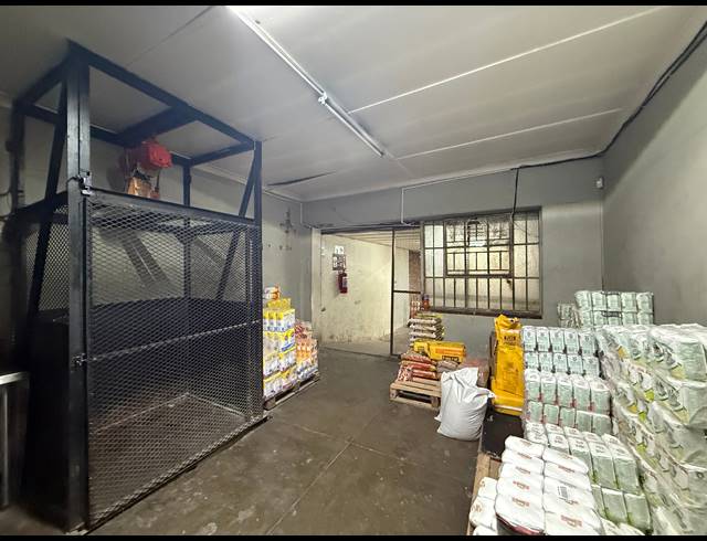 1,250M² RETAIL FOR SALE IN HILLBROW